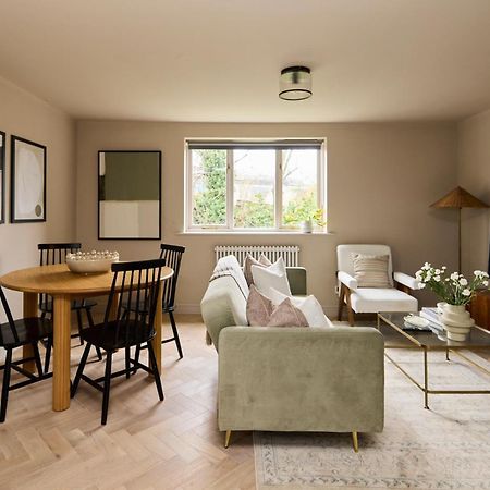 The Twickenham Wonder - Lovely 1Bdr Flat With Parking Екстер'єр фото