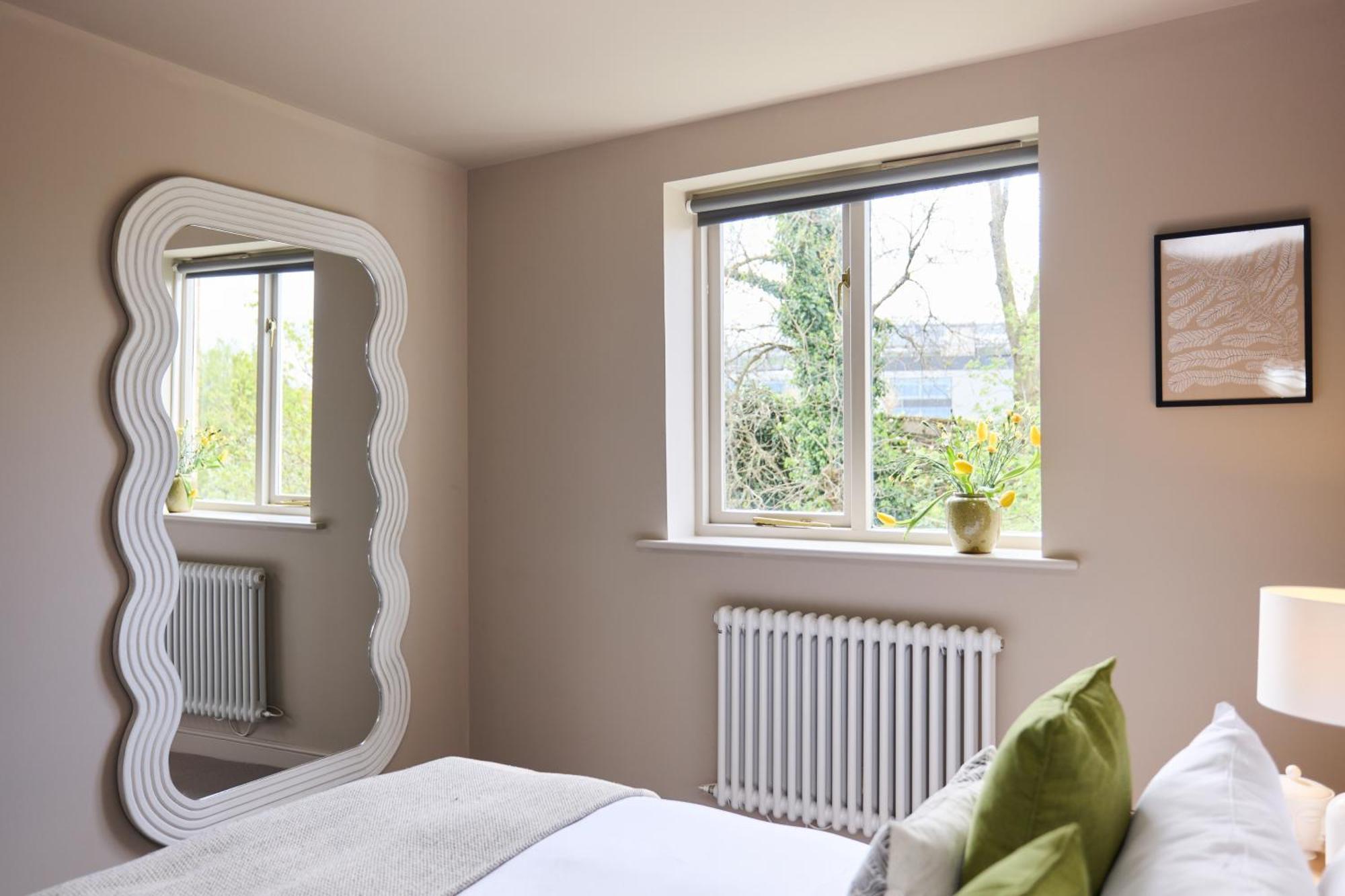 The Twickenham Wonder - Lovely 1Bdr Flat With Parking Екстер'єр фото